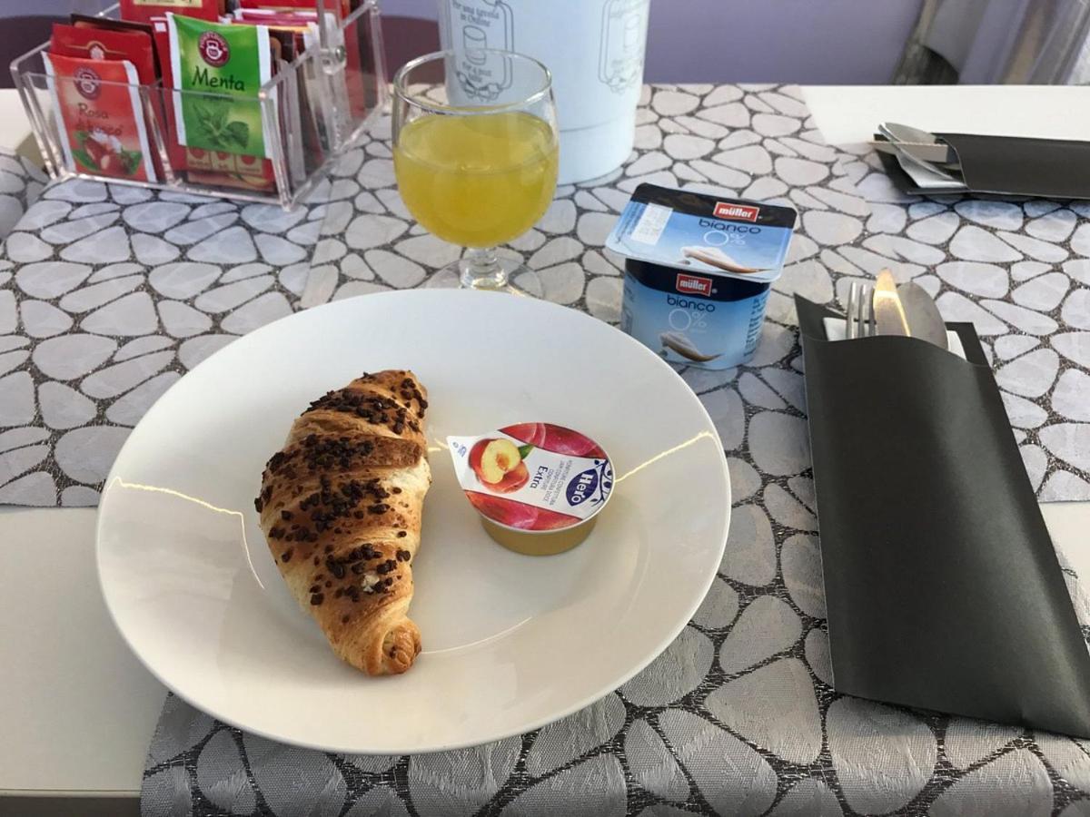 Residence Hotel Le Viole Rimini Eksteriør bilde