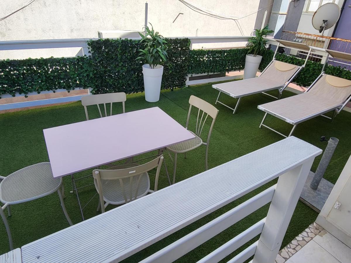 Residence Hotel Le Viole Rimini Eksteriør bilde