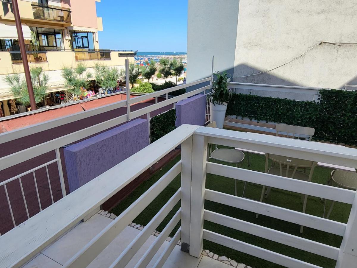 Residence Hotel Le Viole Rimini Eksteriør bilde