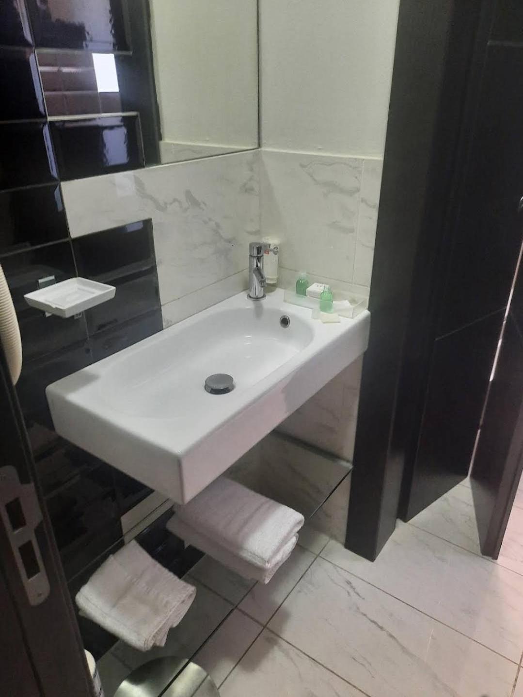 Residence Hotel Le Viole Rimini Eksteriør bilde